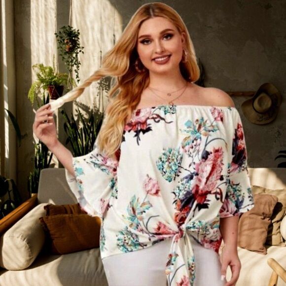 SHEIN Tops - SHEIN Floral Print Knot Hem Blouse Size 4XL NWT
